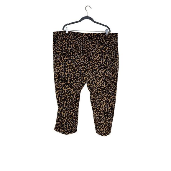 Old Navy NWT leopard print Harper mid rise crop pants size 22 short - Picture 1 of 13
